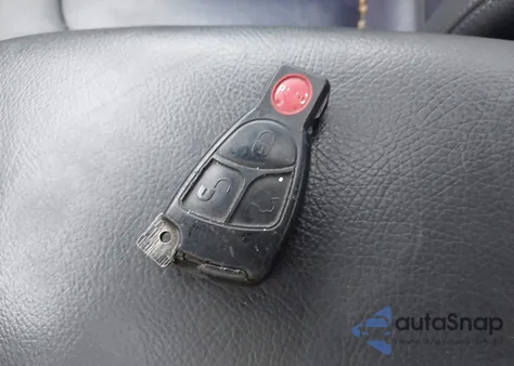 2005 Mercedes-Benz Clk 500 from USA, damaged, VIN WDBTJ75J95F123996